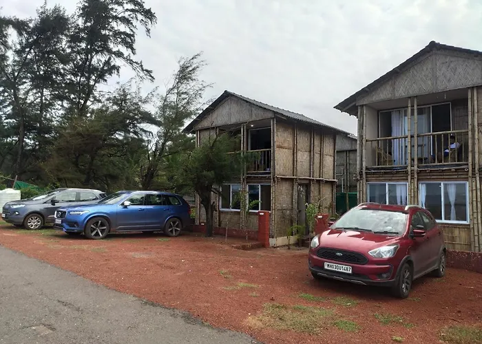 Chivarin Resorts Malvan