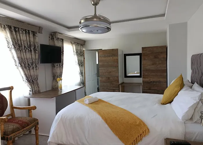 Eyezulu Guesthouse Pinetown