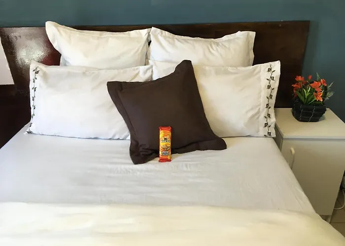 Home Stay Accommodation Goodwood Cape Town