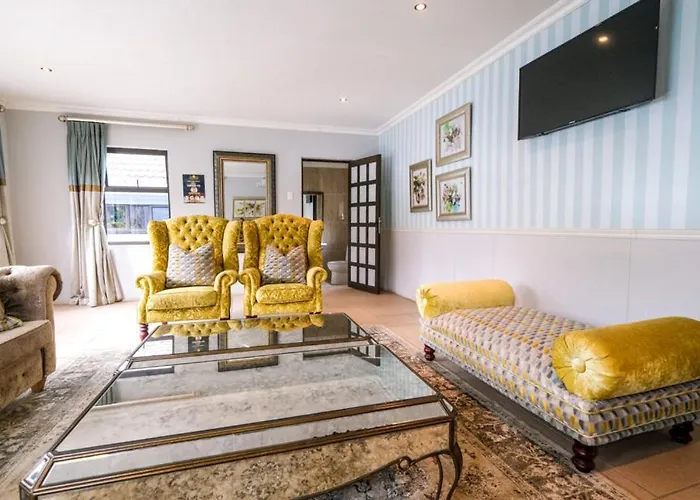 Casabella Guesthouse East London