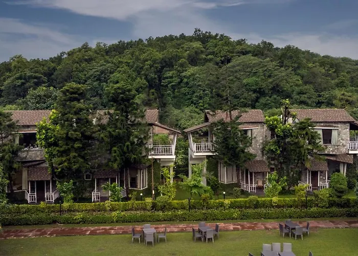 Wood Castle Spa & Resort Dhikuli