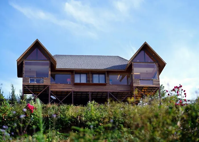 Vrindhavan Farm Suites Kanthalloor