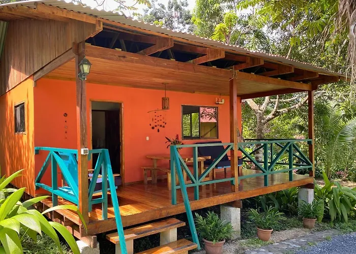 Casa Colores Montezuma