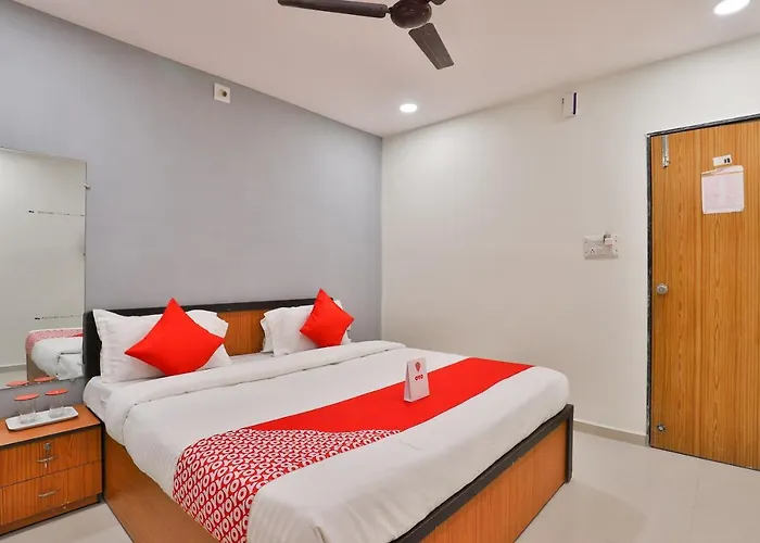 Oyo 16675 Hotel Shri Krishna Inn Surat