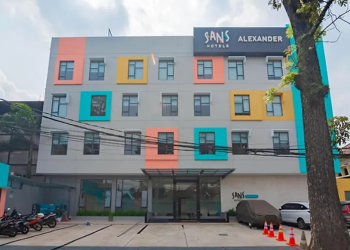 Sans Hotel Alexander Bandung