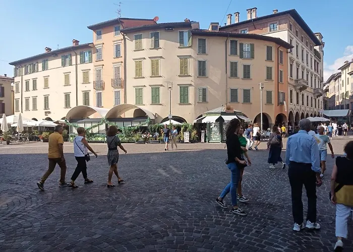 "A Casa Di Giacomo" Luxury Rooms Con Aria Condizionata Bergamo