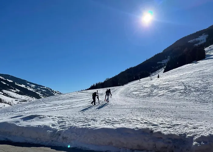 Hotel-Pension Schattberg Saalbach-Hinterglemm