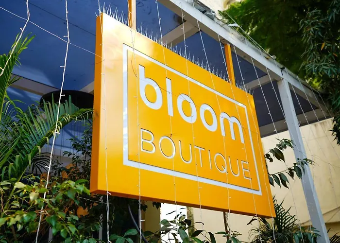Hotel Bloom Boutique L Bandra Bombay