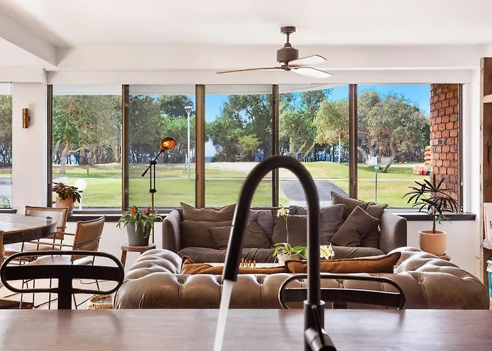 Byron Pacific Apartments - On Clarkes Beach Byron Bay