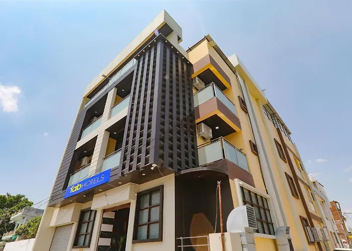 Fabhotel Saumendra Varanasi