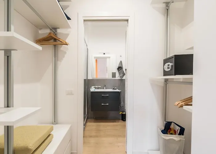 Piazza San Pietro Suite Rome