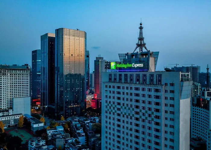 Holiday Inn Express Chengdu Tianfu Square By Ihg