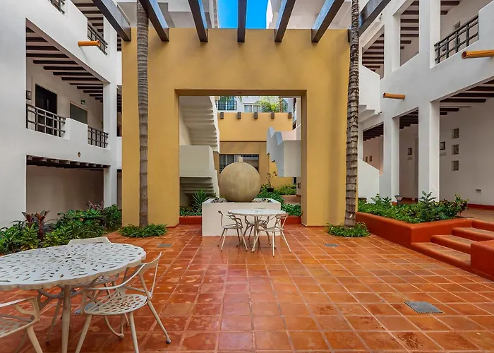 Hotel Taheima 2110A Nuevo Vallarta