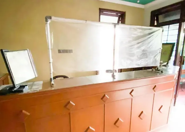 Hotel Shabine Rungkut Mitra Reddoorz Surabaya