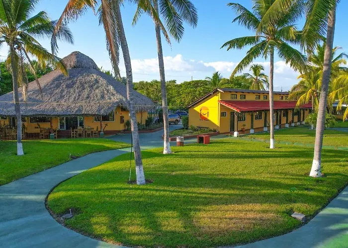 Hotel Utztzaba Monterrico
