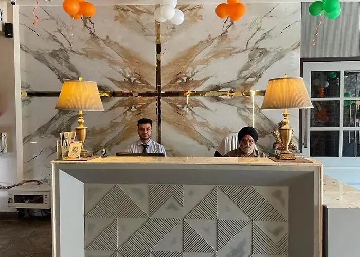 Green Hotel & Restaurant Pathankot
