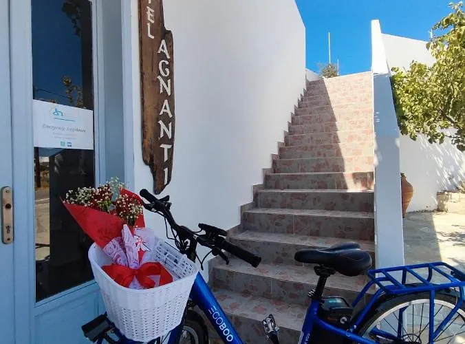 Agnanti Hotel Adamantas