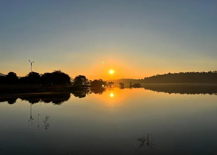 Mountain N Lake Resort Igatpuri