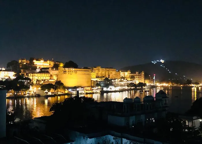 Hotel Nirvana Lakeside Udaipur