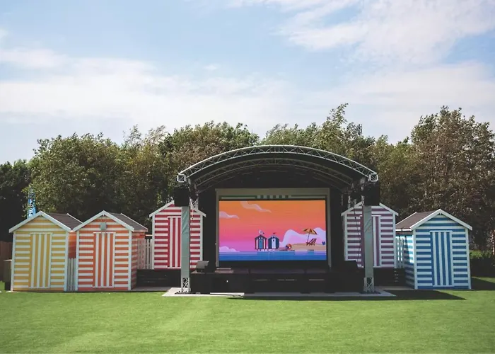 Fabulous Modern Holiday Home Beach Cleethorpes Beach Thorpe Park Haven