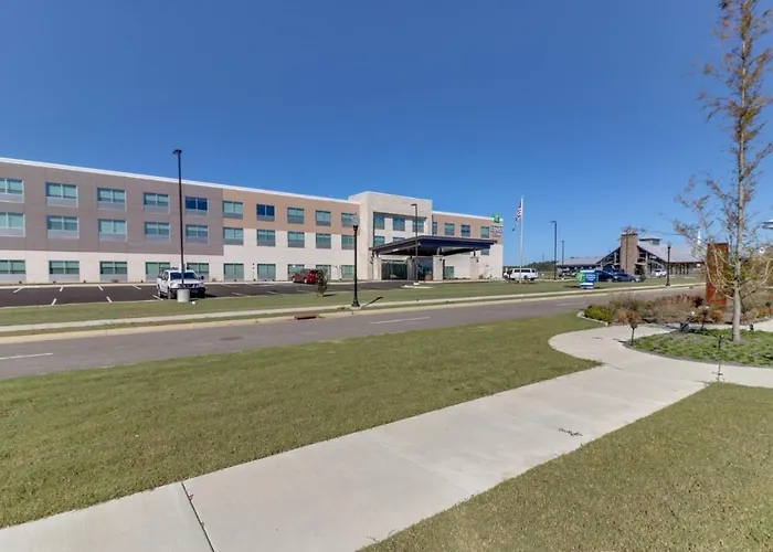 Holiday Inn Express & Suites - Union City By Ihg