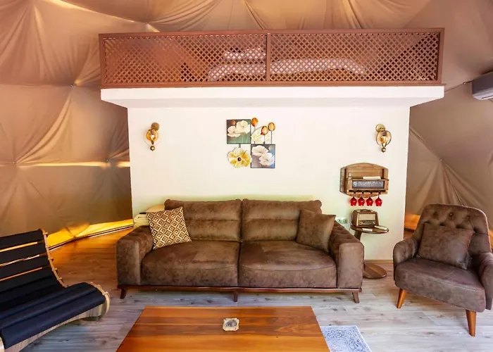 Ozlifesapanca Dome Otel
