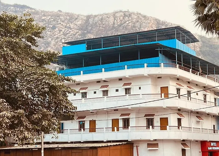 Hotel Rajgir International