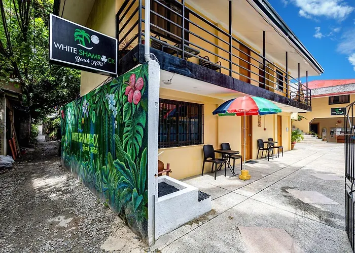 White Shamrock Beach Hotel Balabag 