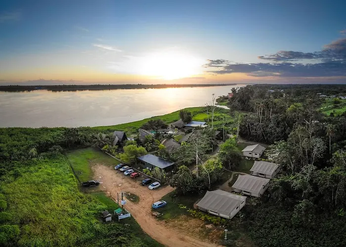 Houttuyn Wellness River Resort Paramaribo