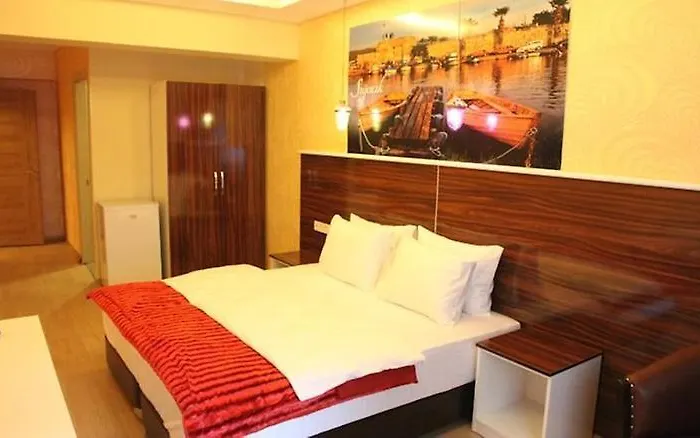 Lucid Hotel İzmir