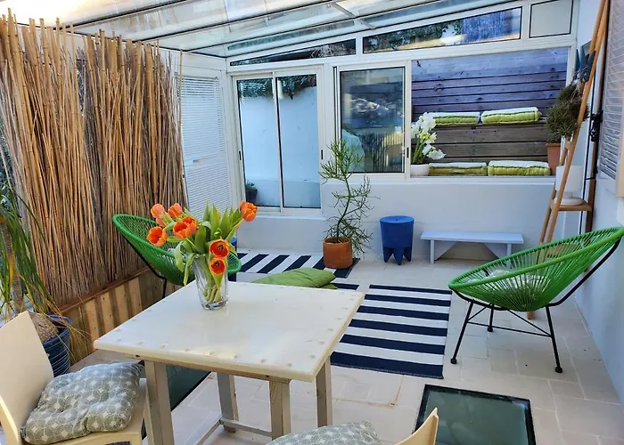 Home6 Saint-Mandrier-sur-Mer