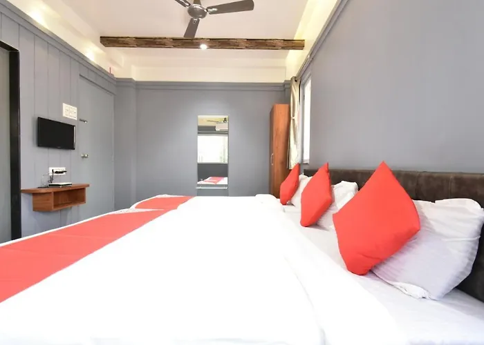 Hotel Ashirwad, Solapur