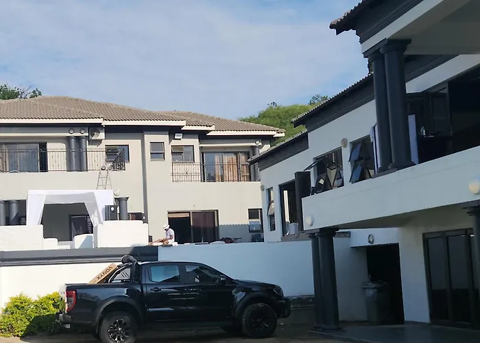 Bryanston Drive Elegant Guesthouse & Boardroom Facilities Johannesburg