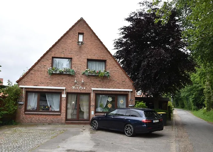Gästehaus Nis Puk und Ferienwohnungen Büsum