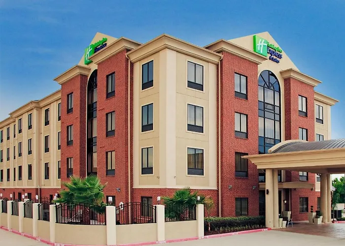 Holiday Inn Express & Suites La Porte, An Ihg Hotel