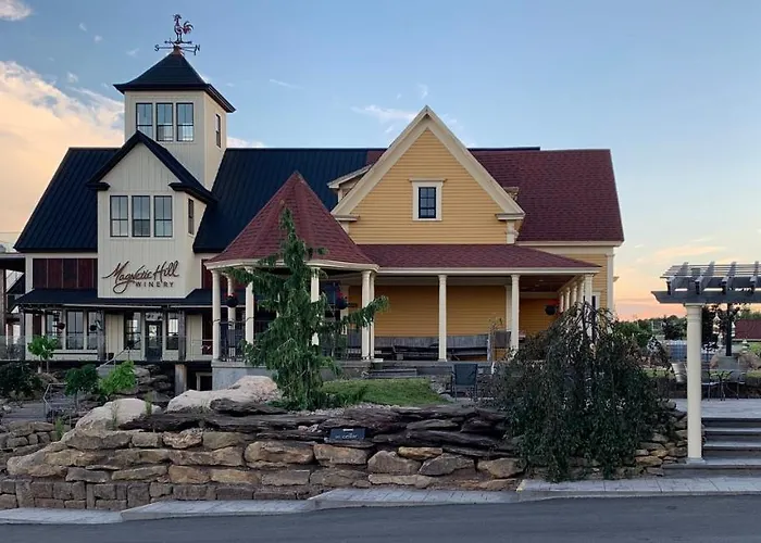 Magnetic Hill Winery Hotel Moncton