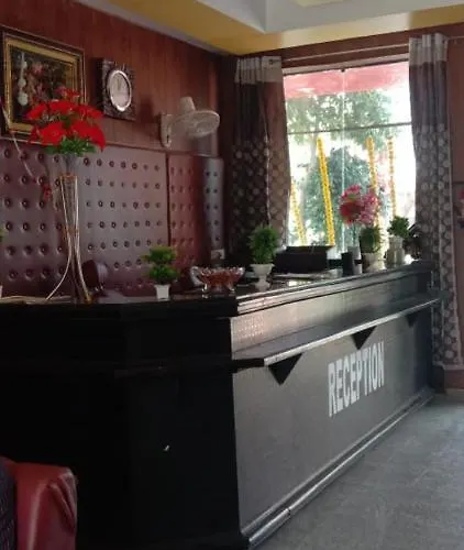 Hotel Midway Taj Agra 