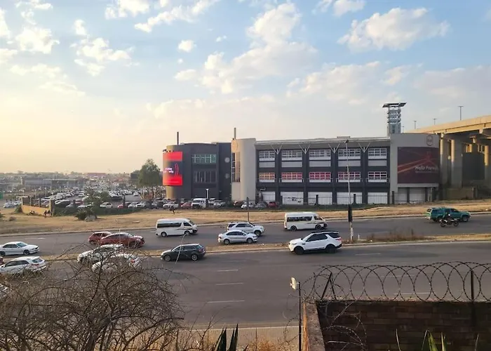 Albatrossways Lodge Sandton