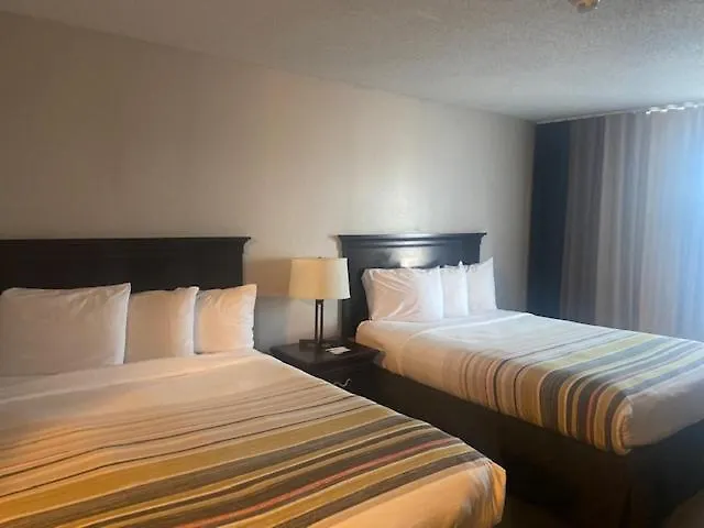 Country Inn & Suites By Radisson, Kansas City At Village West, Ks Bonner Springs