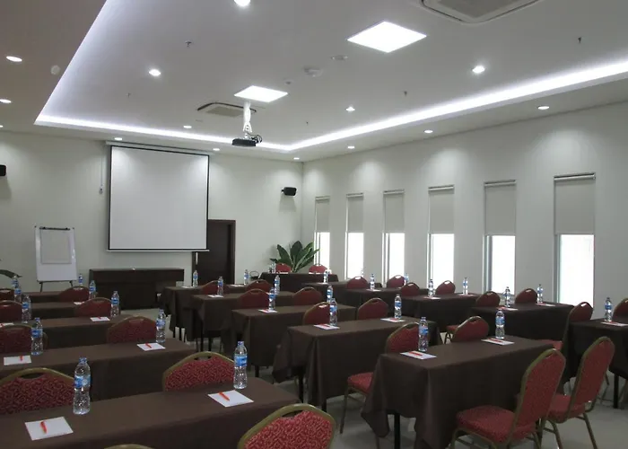 Bamboo Inn Hotel & Cafe Yakarta