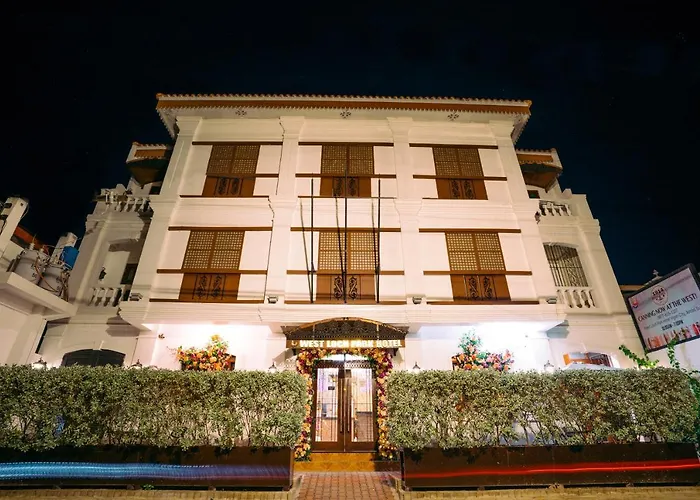 West Loch Park Hotel Vigan