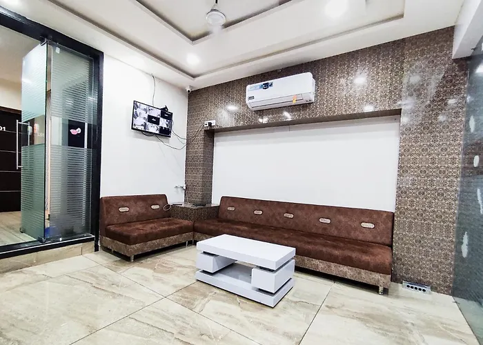 Hotel Shivam Rajpipla