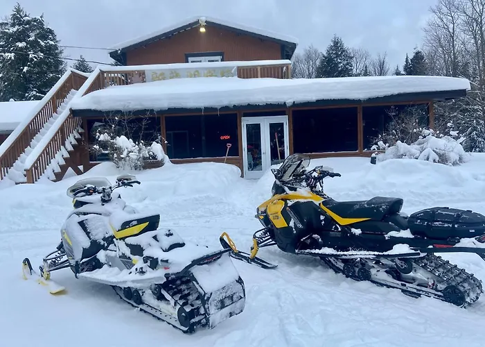 Madawaska Lodge