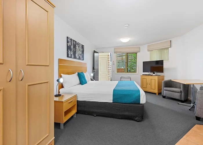 Browns Plains Motor Inn