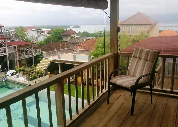 The Tree House Bed & Breakfast Nusa Dua 