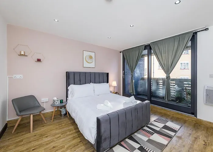 Edgware Hub Hotel London