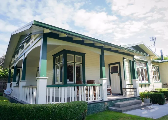 Gumnut House. Bed & Breakfast Whanganui