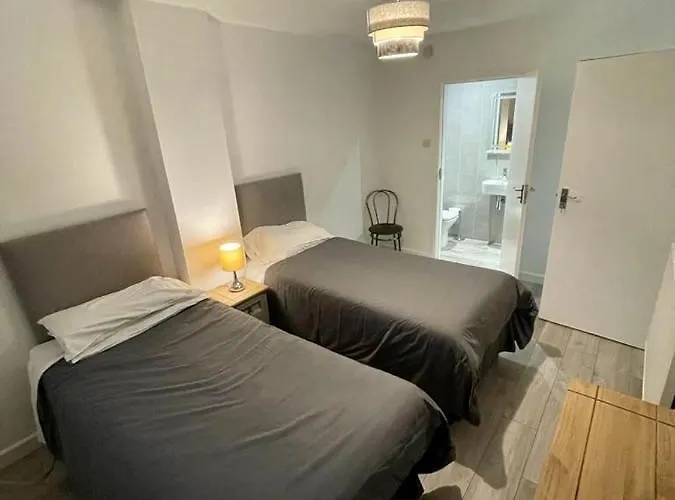 Top Twenty Bed And Breakfast Windsor