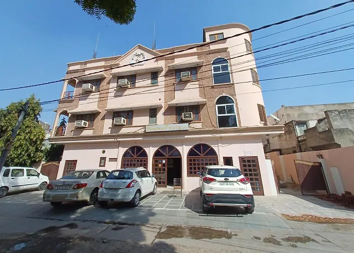 Hotel Raghav Palace 1 Km Jaipur Junction & Bus Stand Sindhi Camp