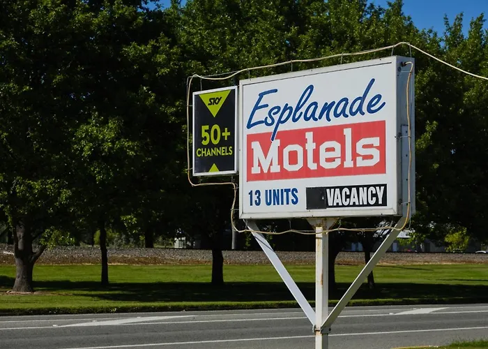 Esplanade Motels Gore